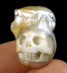 Gemstone 0.9" Pearl Carved Crystal Skull, Crystal Healing