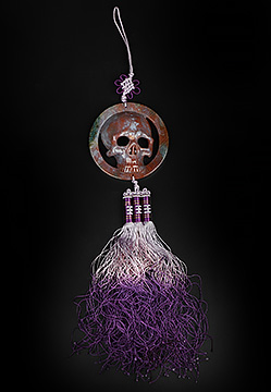 3.2" Indian Agate Carved Crystal Skull Car Strap Sculpture
