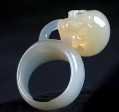Stunning Design, Agate Carved Skulls Ring Crystal, Size 9, Vedio