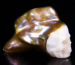 1.0" Pearl Carved Crystal Skull, Realistic