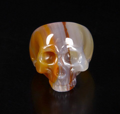 Size 7 1/2 Agate Carved Crystal Skull Ring