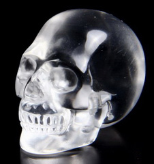 Clear Tiny 0.9“ Quartz Rock Crystal Carved Crystal Skull, Realistic