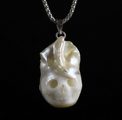0.6" Pearl Carved Crystal Skull Pendant With 925 Sterling Silver, Crystal Healing