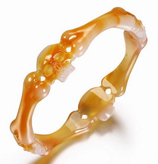 Agate Carved Crystal Skull Bracelet